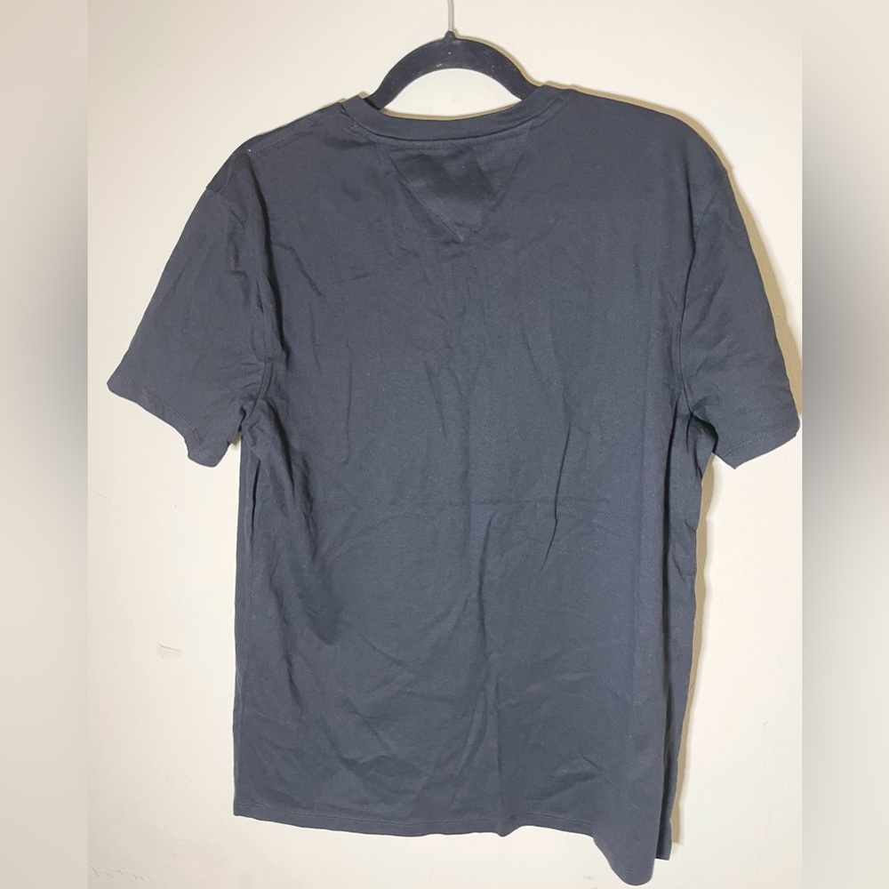 Sz M men Tommy Hilfiger short sleeve t shirt V neck NWT  black - Picture 5 of 5